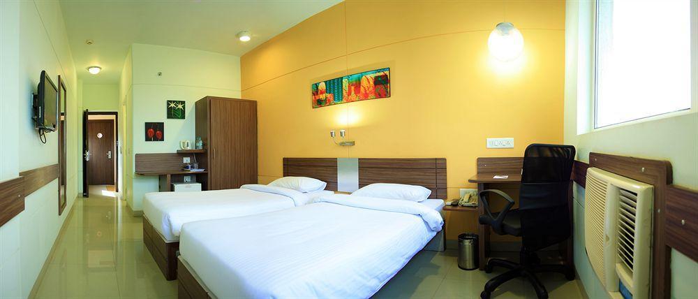Chennai Hotel Exterior photo